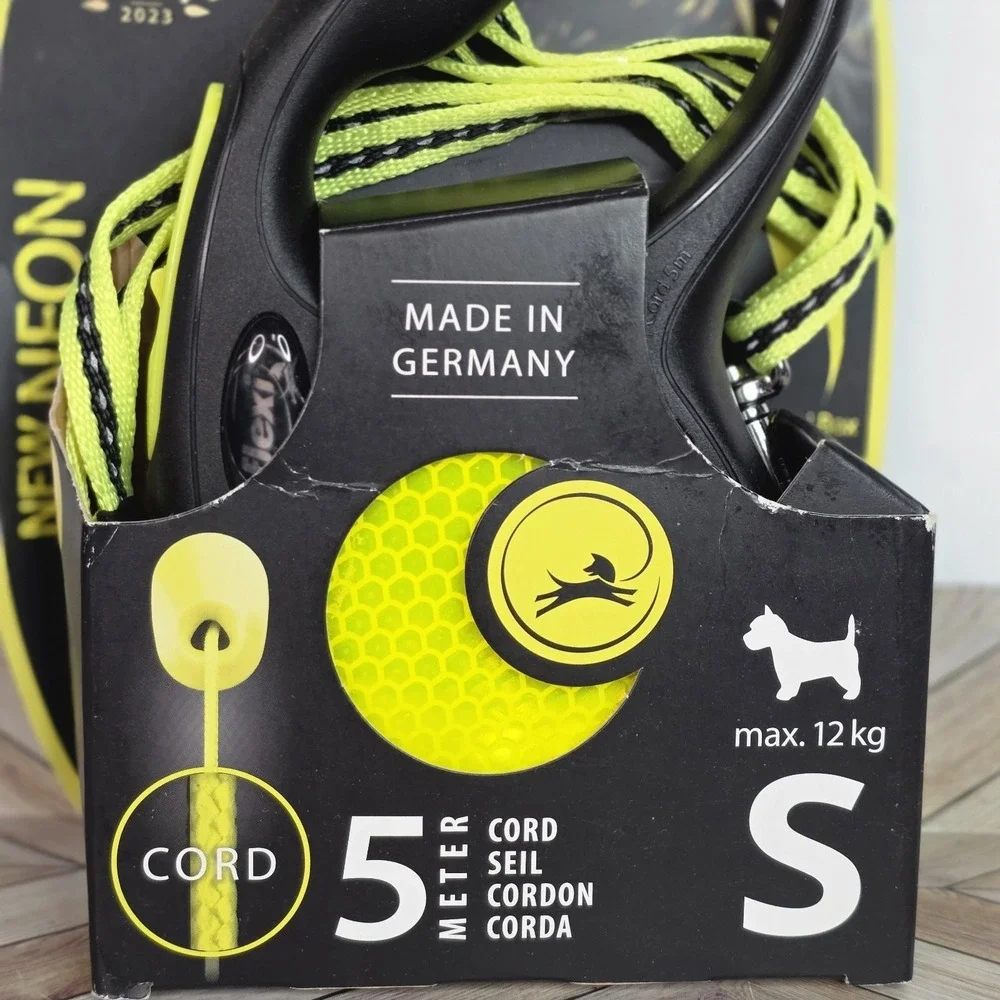 Flexi 16ft Small Neon Tape Retractable Dog Leash for Dogs up to 26lb Germany
